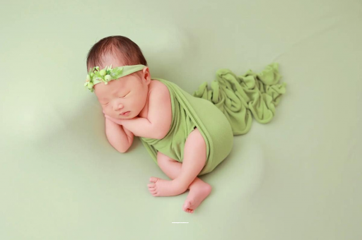 文山宝宝拍嗝吐奶 文山宝宝拍嗝吐奶